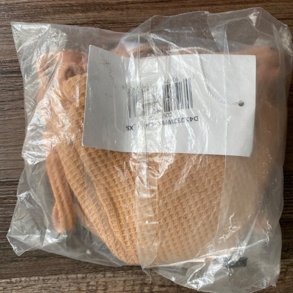 Dippin Daisy's Bikinis Chase Terry Triangle Bikini Top Peach XS NWT Beach Resort - Picture 3 of 6